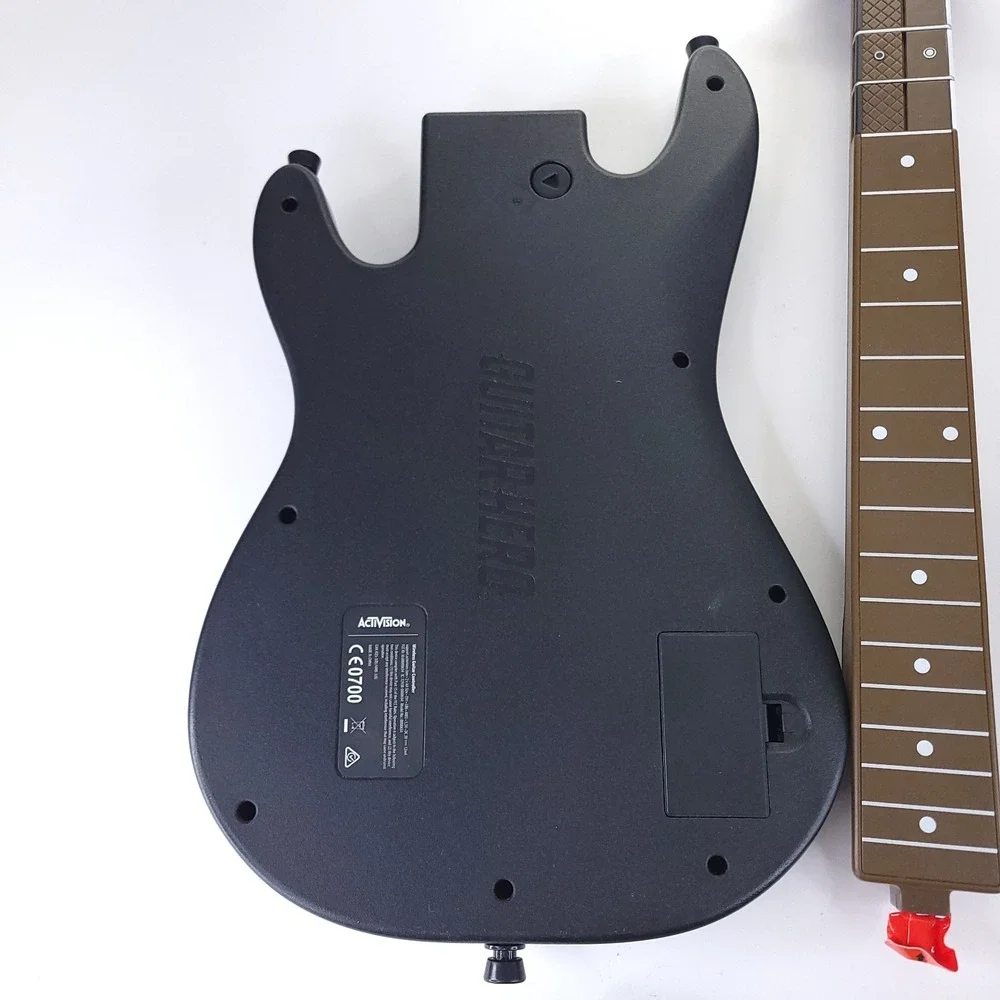 Xbox One Guitar Hero Live Supreme Party Edition - 2 Guitars plus Game No Dongles